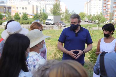 Николай Любимов пообещал решить вопрос строительства поликлиники в Дашково-Песочне